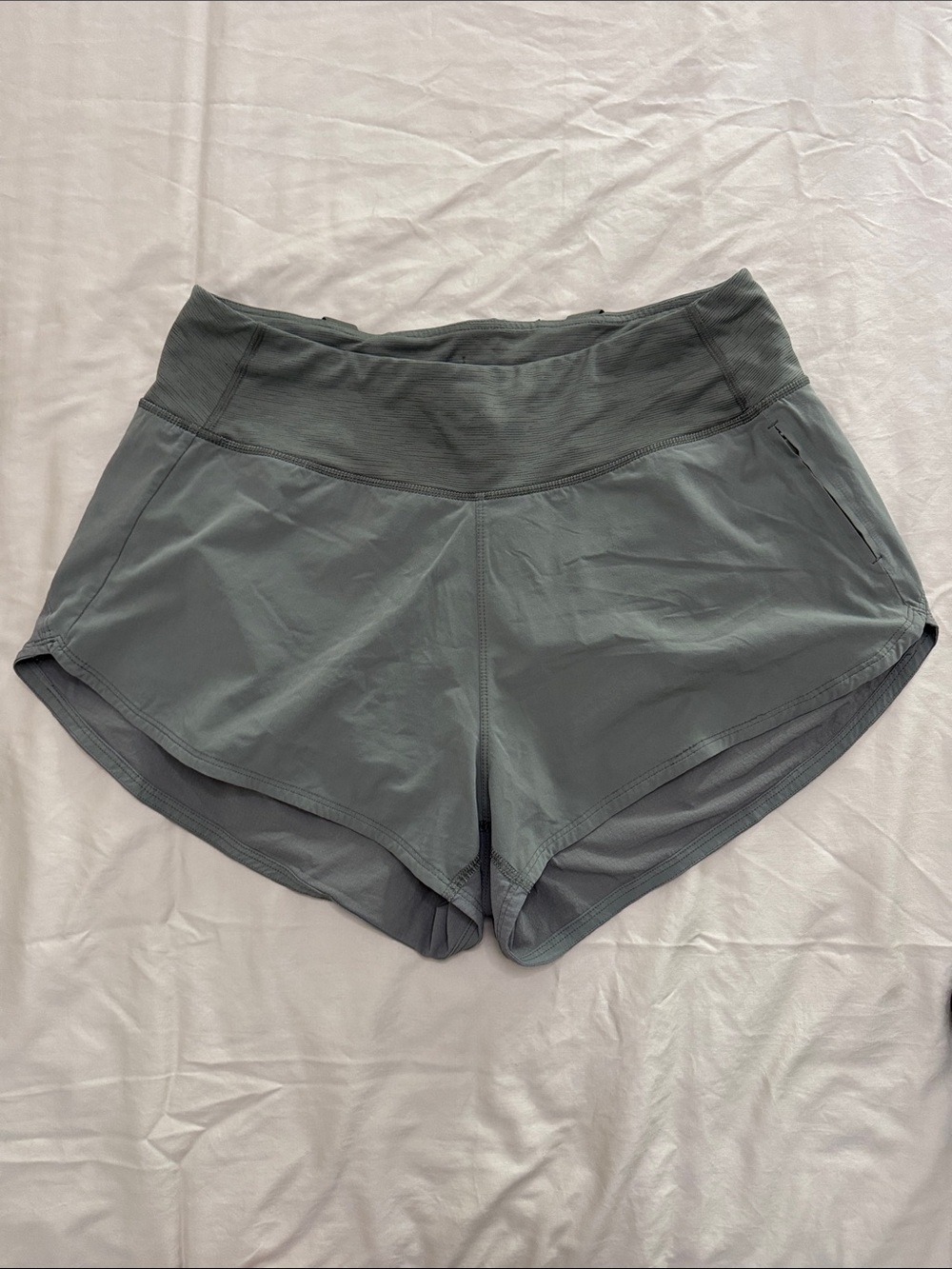 Outdoor voices Hudson shorts 2.5 inch inseam - olive green